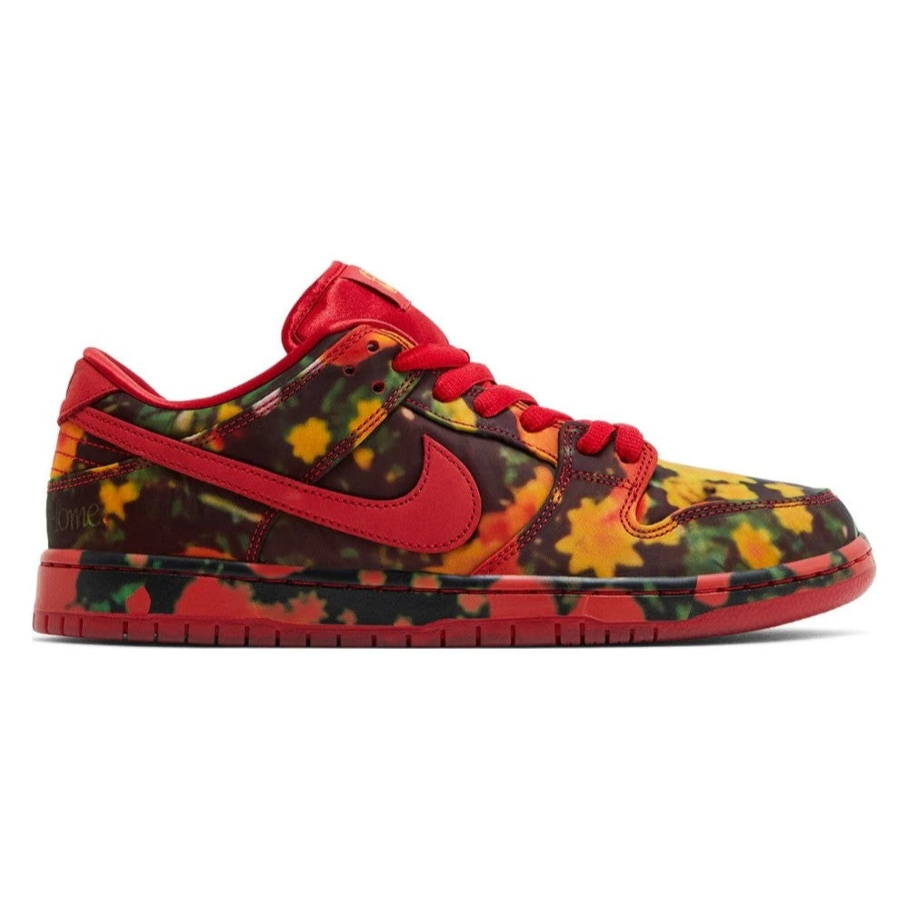 Tênis Nike SB Dunk Low x The Wizard of Oz Poppy Field Vermelho