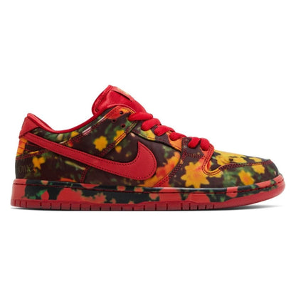 Tênis Nike SB Dunk Low x The Wizard of Oz Poppy Field Vermelho