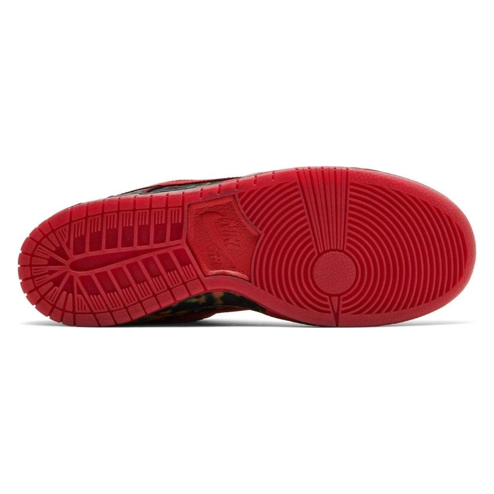 Tênis Nike SB Dunk Low x The Wizard of Oz Poppy Field Vermelho - foto 3
