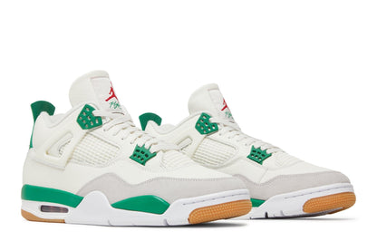 Tênis Nike SB x Air Jordan 4 Retro Pine Green Verde