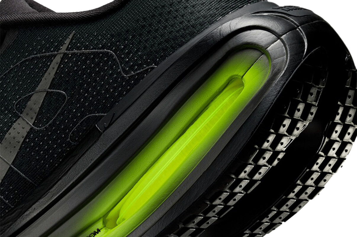Tênis Nike Vomero Premium Black Volt Preto