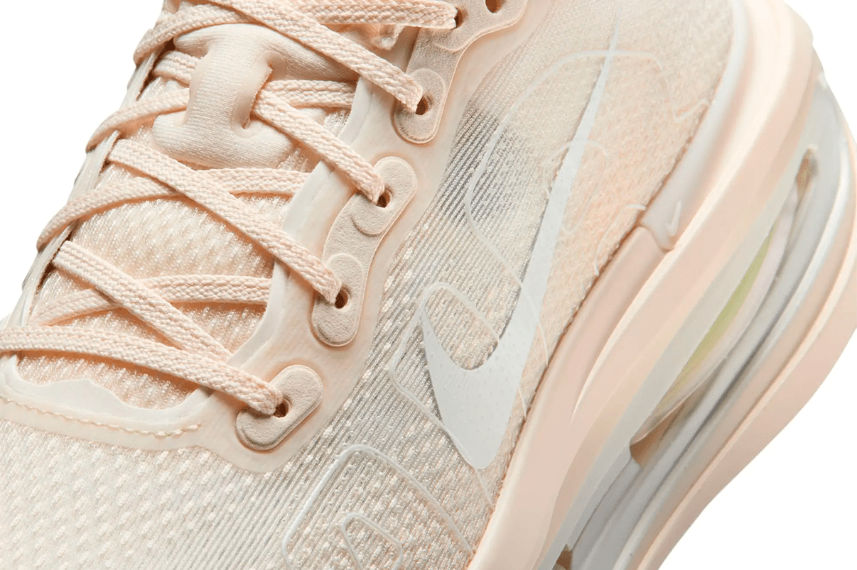 Tênis Nike Vomero Premium Chalk Bege