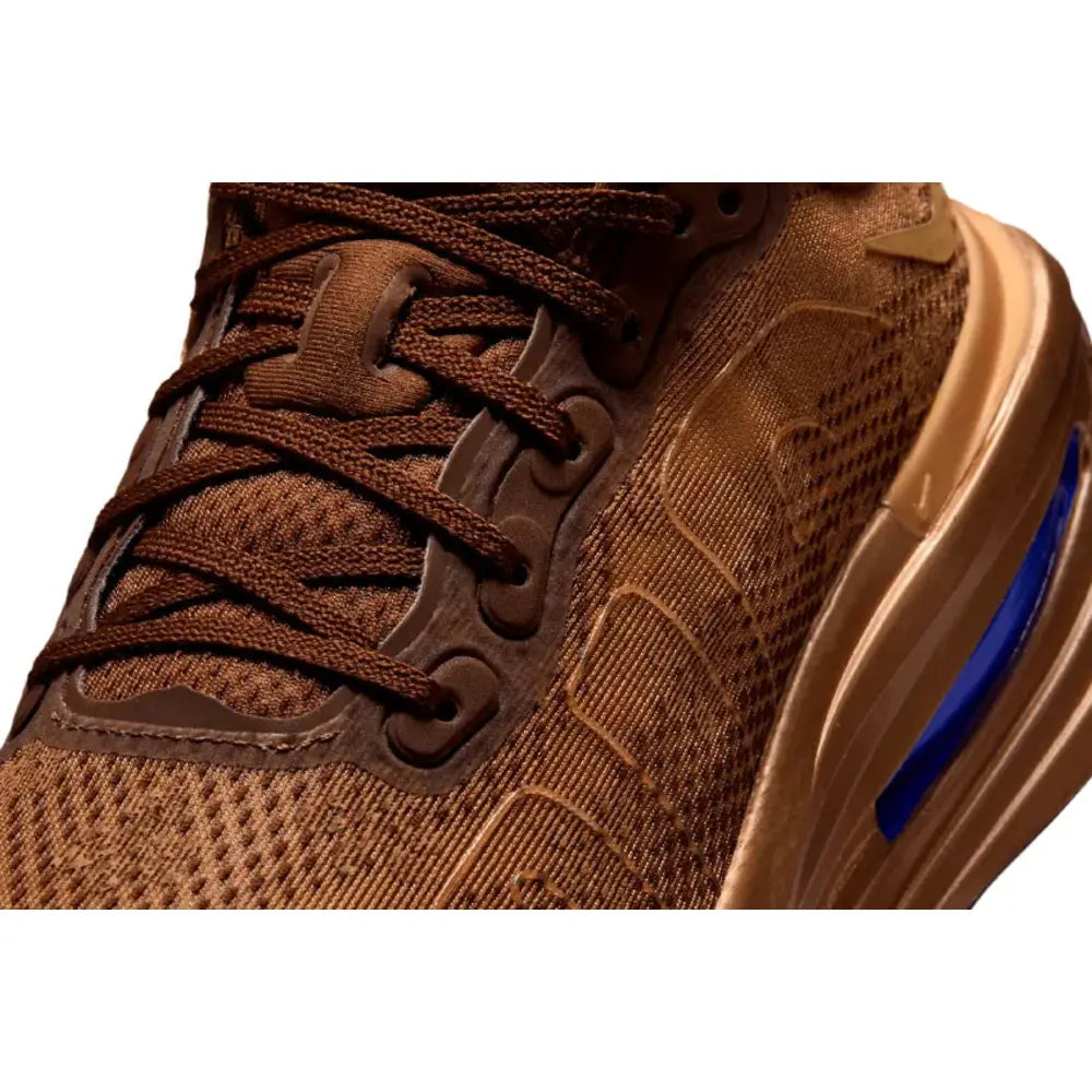 Tênis Nike Vomero Premium Flat Stout Marrom