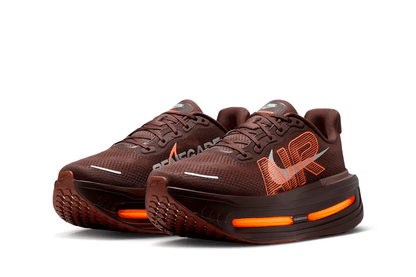 Tênis Nike Vomero Premium x Renegade Cinnamon Marrom