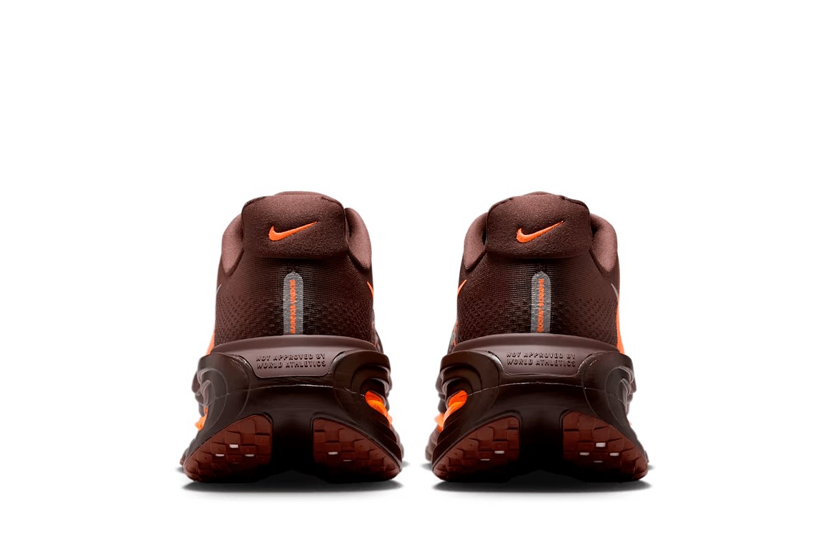 Tênis Nike Vomero Premium x Renegade Cinnamon Marrom
