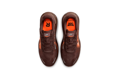 Tênis Nike Vomero Premium x Renegade Cinnamon Marrom