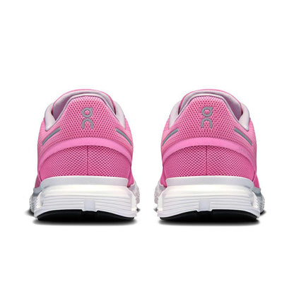Tênis esportivo rosa On Running Cloud 6 visto de trás, com solado branco.
