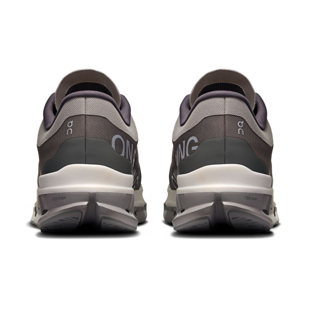 Tênis On Running Cloudflow 5 cinza, vista traseira com colarinho acolchoado e visual esportivo clean