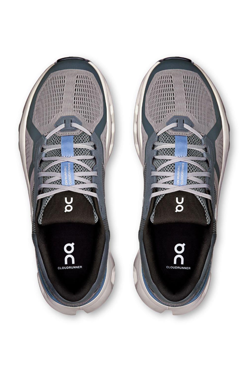 Tênis esportivo On Running Cloudrunner 2 cinza e azul celeste visto de cima