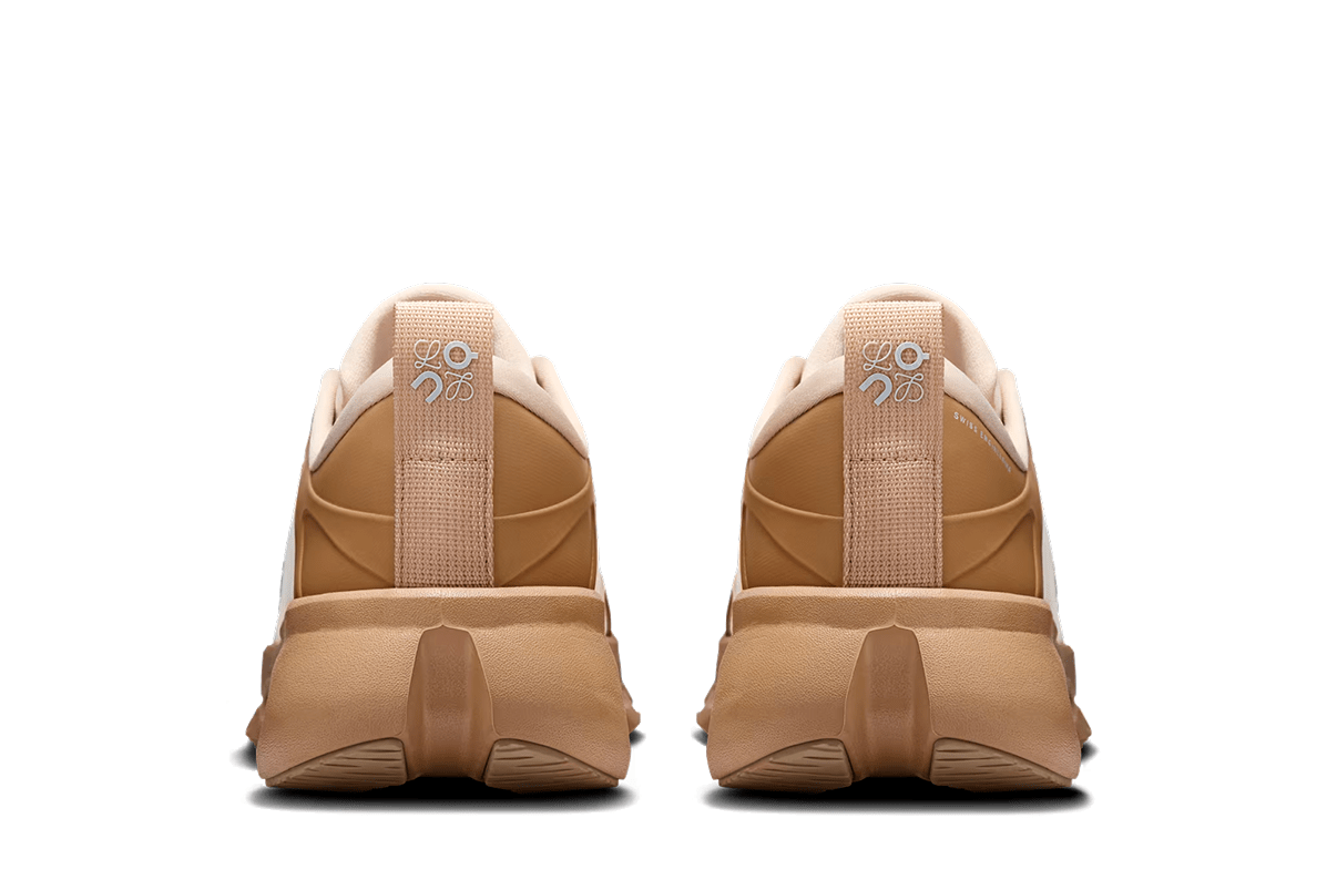 Tênis On Running Cloudsolo Loewe Dark Sand Cream Bege