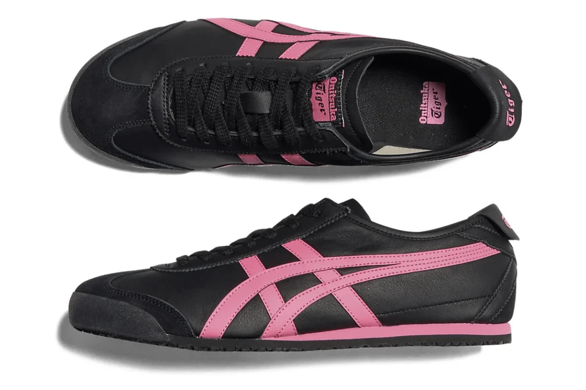 Tênis preto com detalhes rosa, perfil moderno, design esportivo, sola baixa, foco lateral.