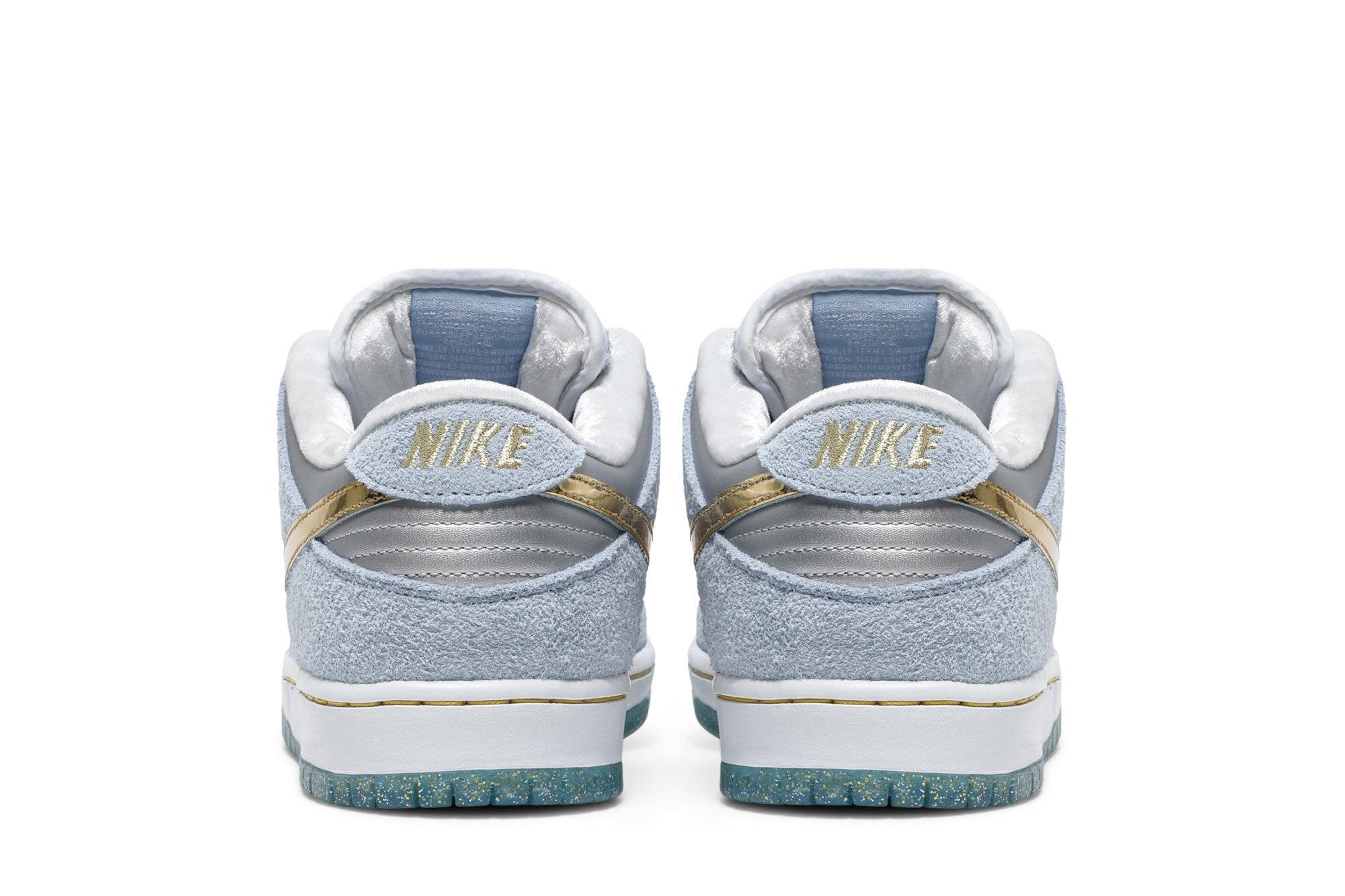 Tênis Sean Cliver x Nike SB Dunk Low Holiday Special Azul