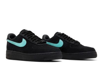 Tênis Tiffany &amp; Co. x Nike Air Force 1 Low 1837 Preto