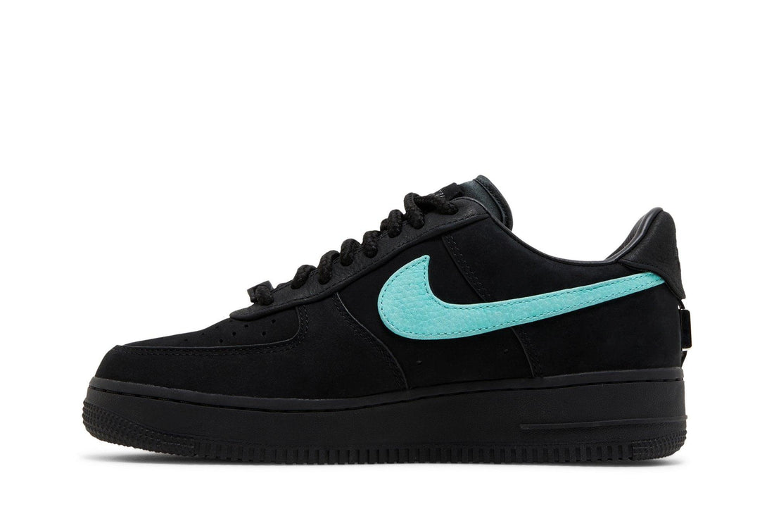 Tênis Tiffany &amp; Co. x Nike Air Force 1 Low 1837 Preto