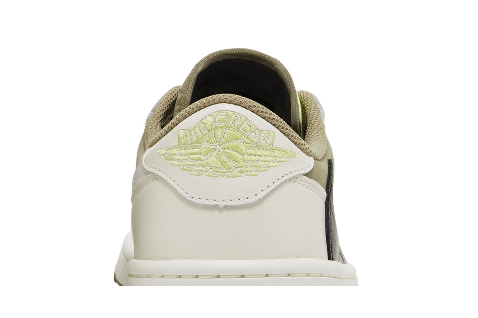 Tênis Nike Travis Scott x Air Jordan 1 Low Golf Neutral Olive Verde