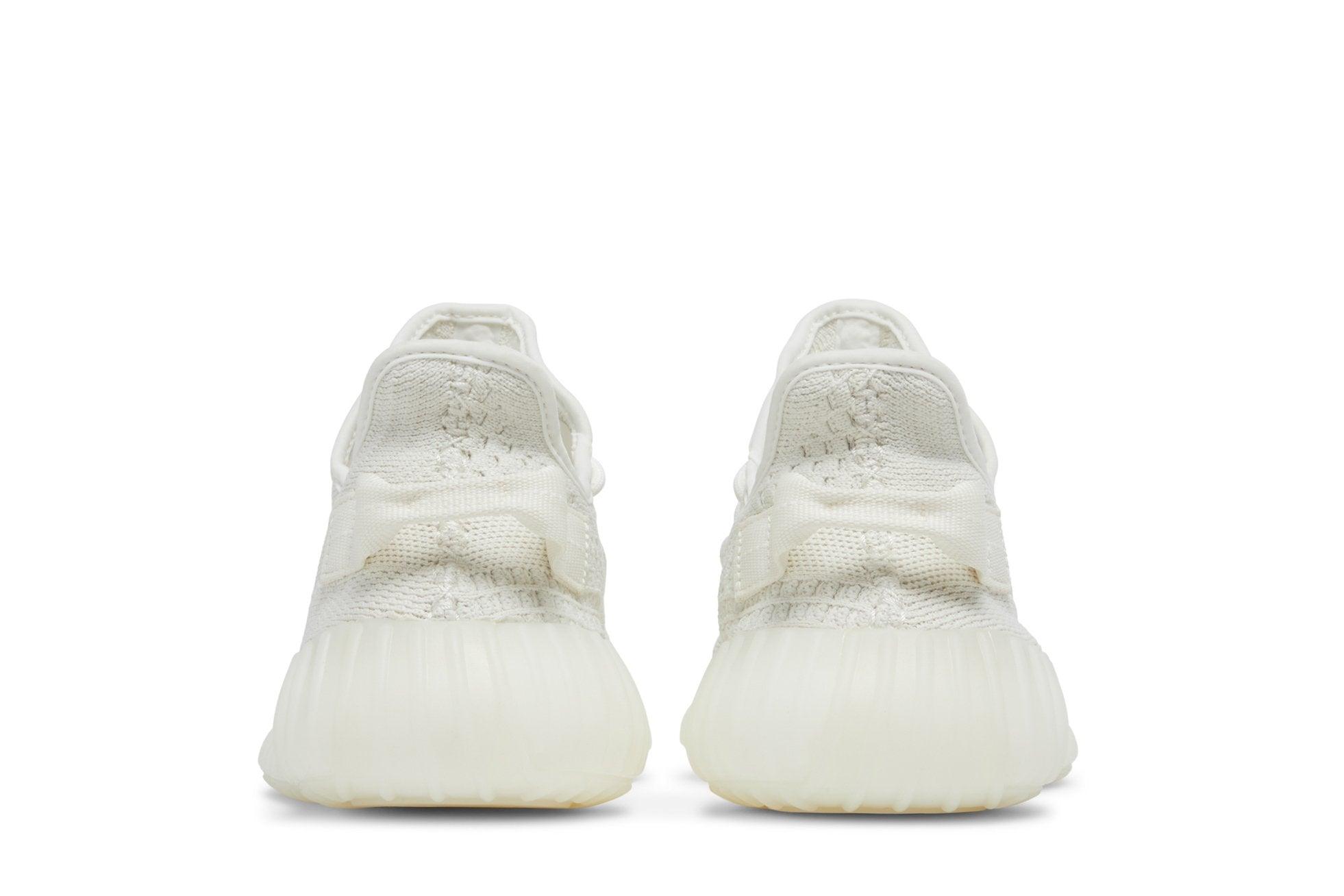 Tênis Yeezy Boost 350 V2 Boné Branco