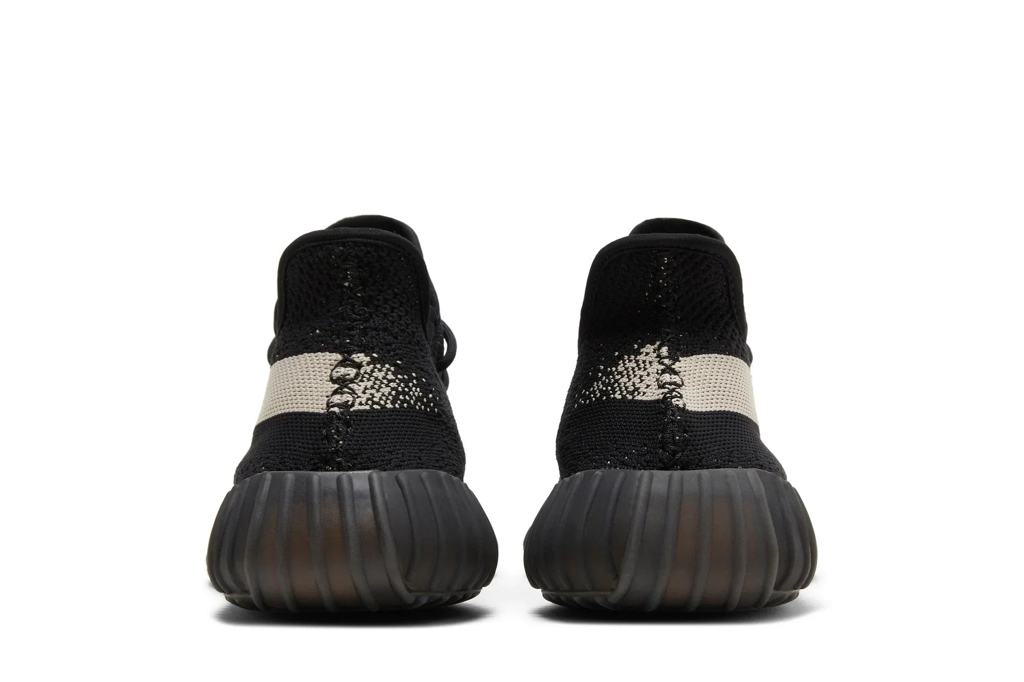 Yeezy Boost 350 V2 Oreo Preto